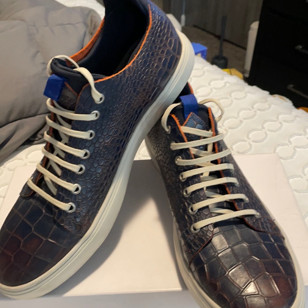 Men’s Blue sneakers